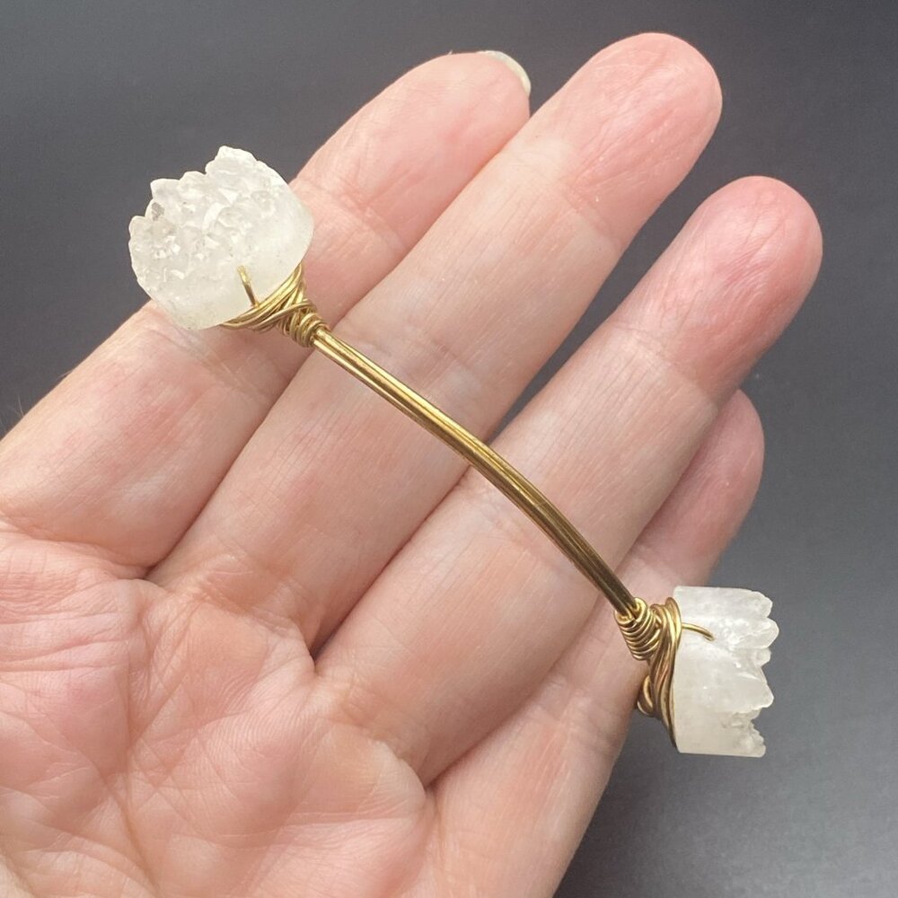 Bangle Bracelet White Drusy Quartz Wire Gold Tone 2.5" Opening Boho Hippiecore - Picture 4 of 6